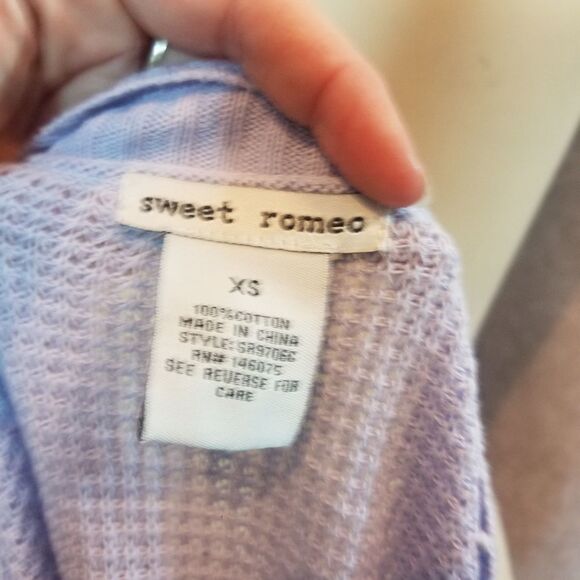SWEATER SALE 3/$30 Sweet Romeo Pastel Purple Waffle Weave Sweater Size XS - Picture 4 of 4